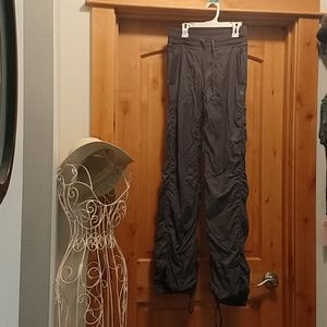Lululemon gray pants 6tall